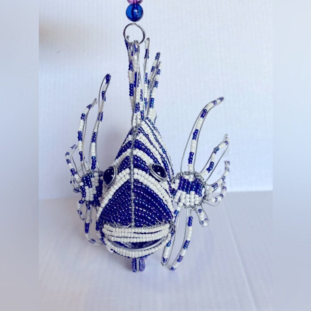 NWT 10 1/4” long lion fish figurine glass beads blue white